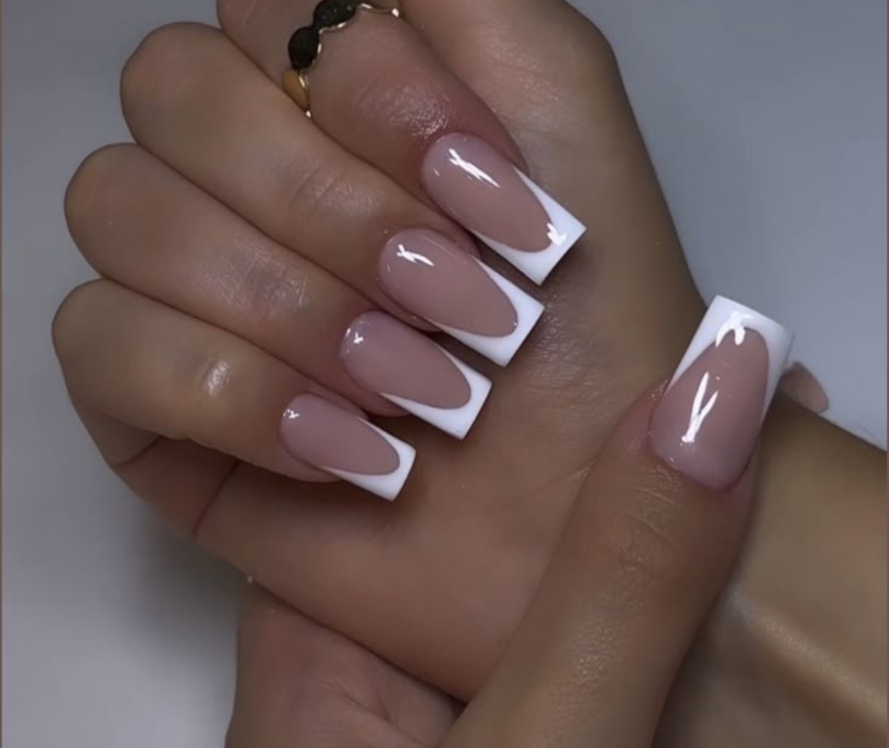 Full Set Classic French Tips