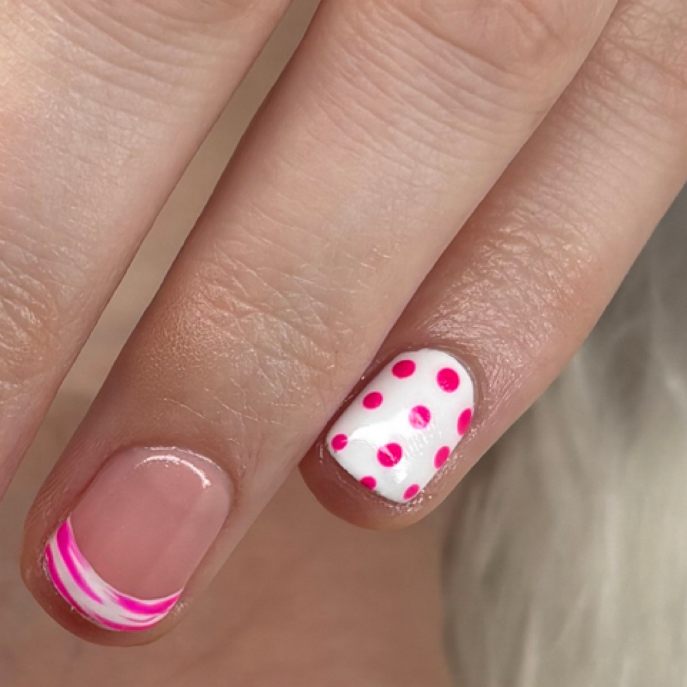 individual Simple art at Le Chic Beauty LLC in Boise, ID