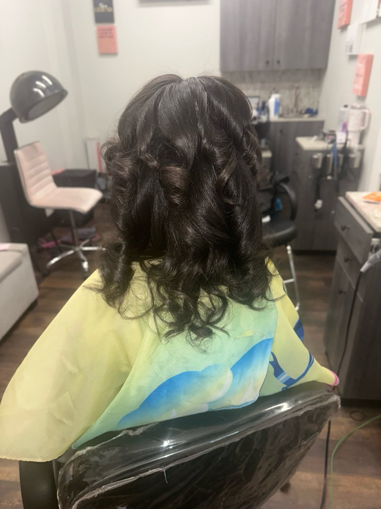 Ponytail With Kurls