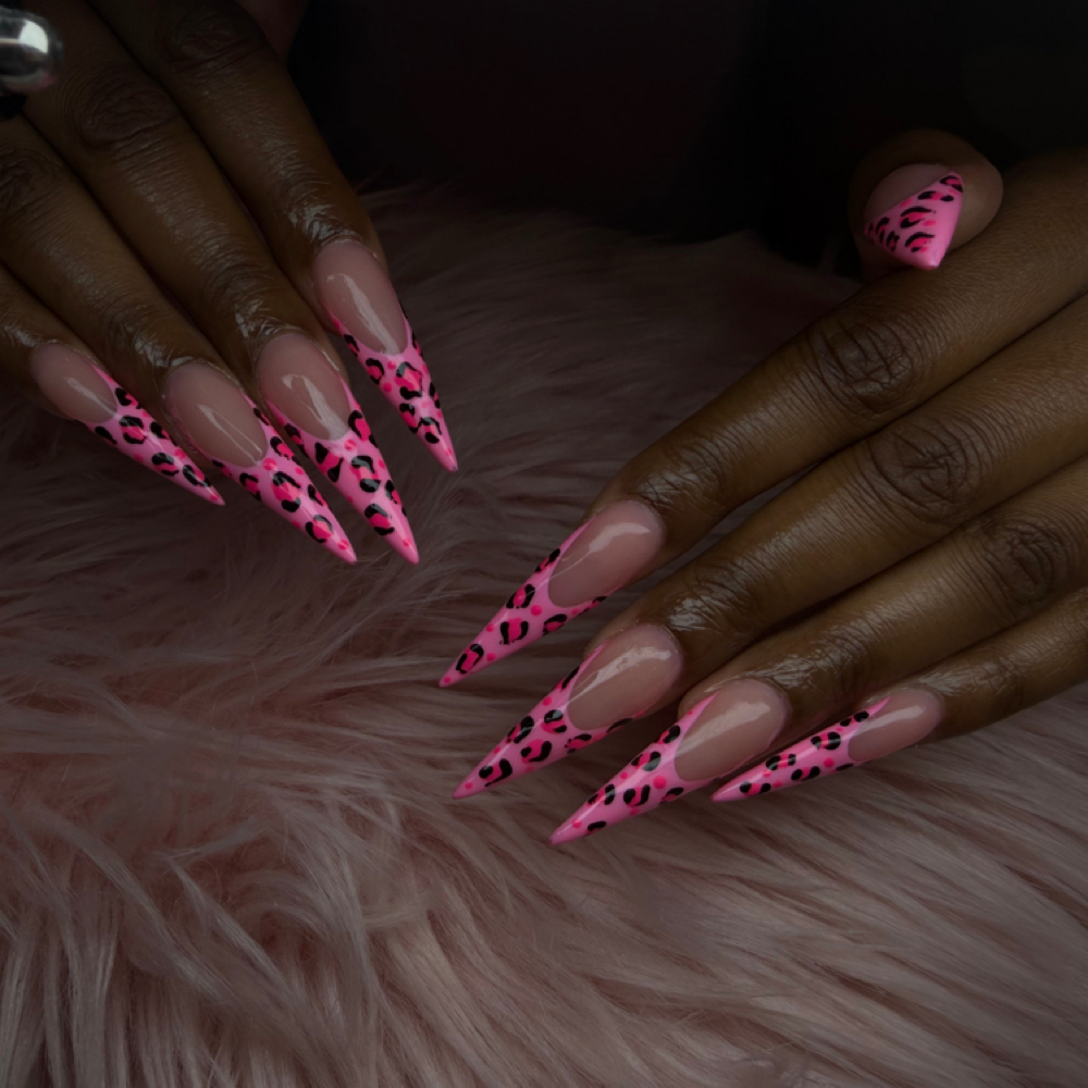 Full Set(with 6 or 7 Magnet) at BEUATY NAILS STUDIO BY ROSII(Rosii Nails) in Clewiston, FL