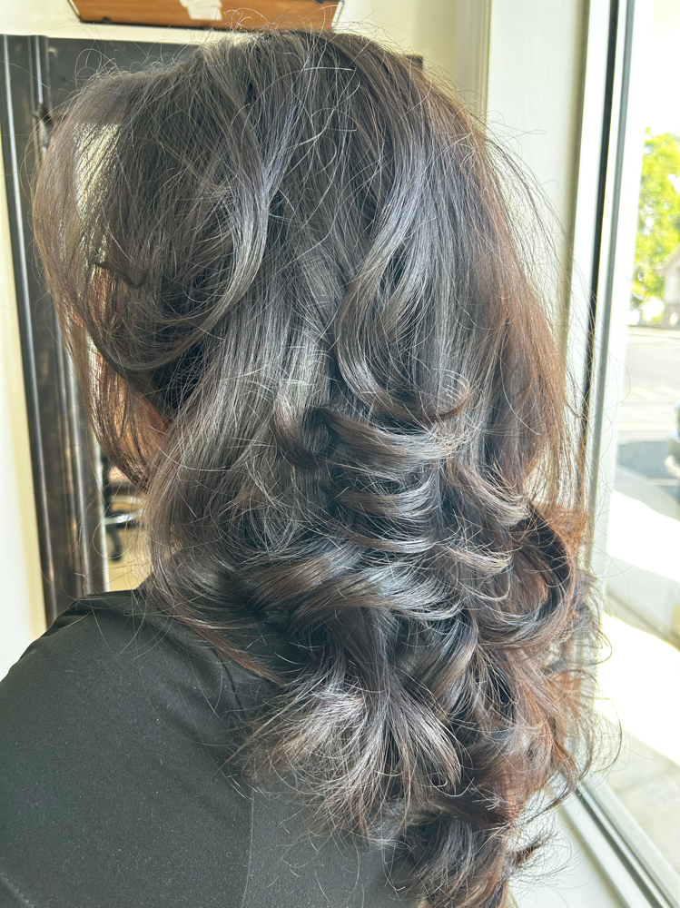 Shampoo & Style