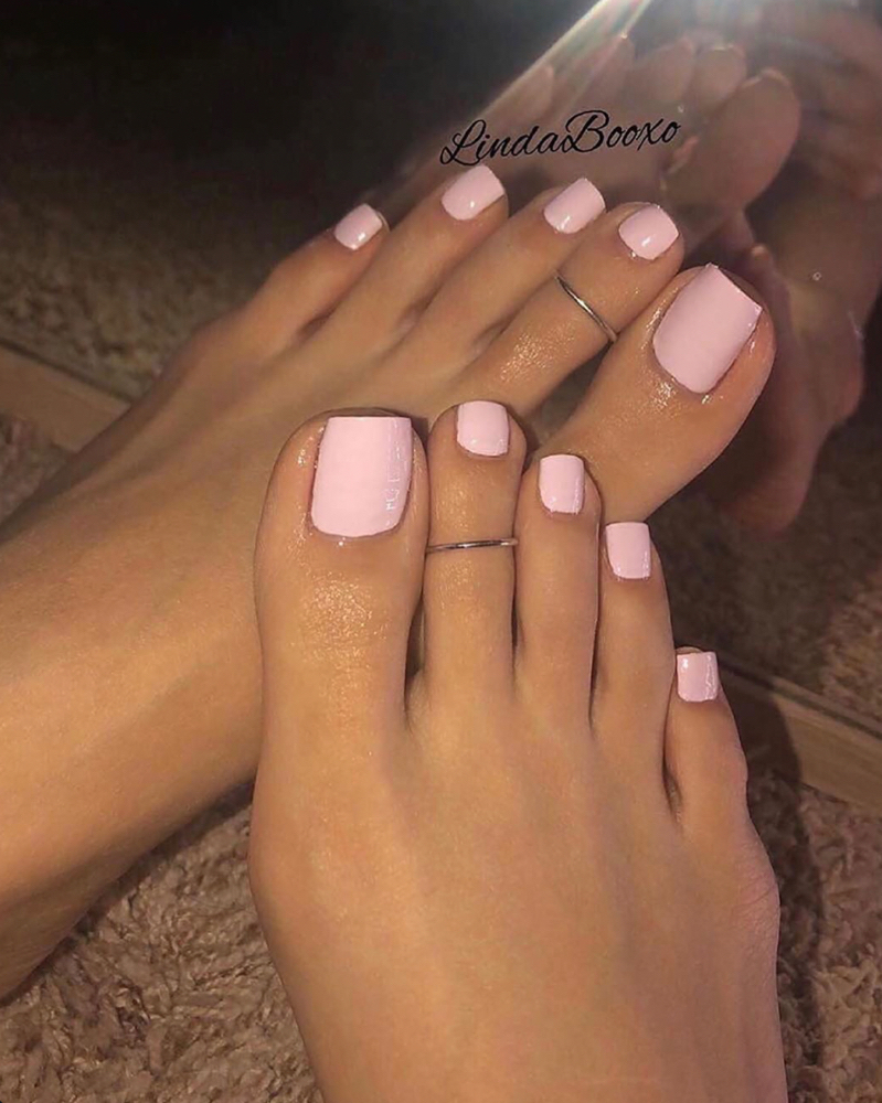 Gel Polish Toes