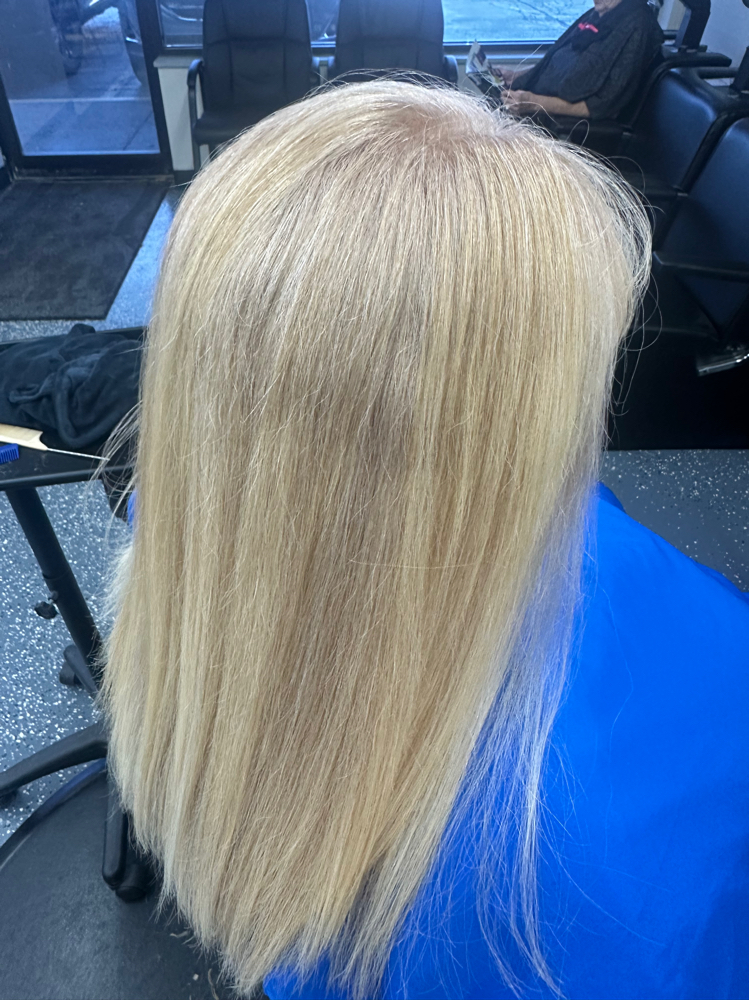 Partial Foil at B's Salon in St. Peters, MO