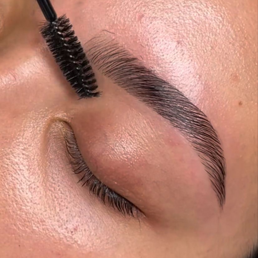 Brow Lamination + Wax