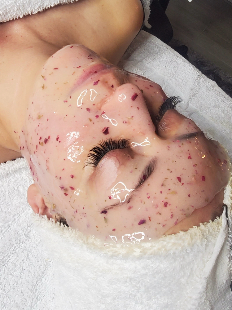 Relaxing Facial (90 Min)