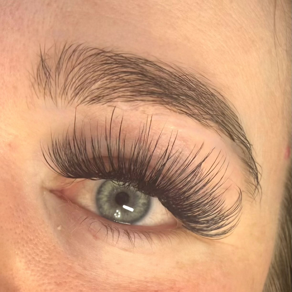 Spiked + Wispy Full Set at Blnk&Glo in Tumwater, WA