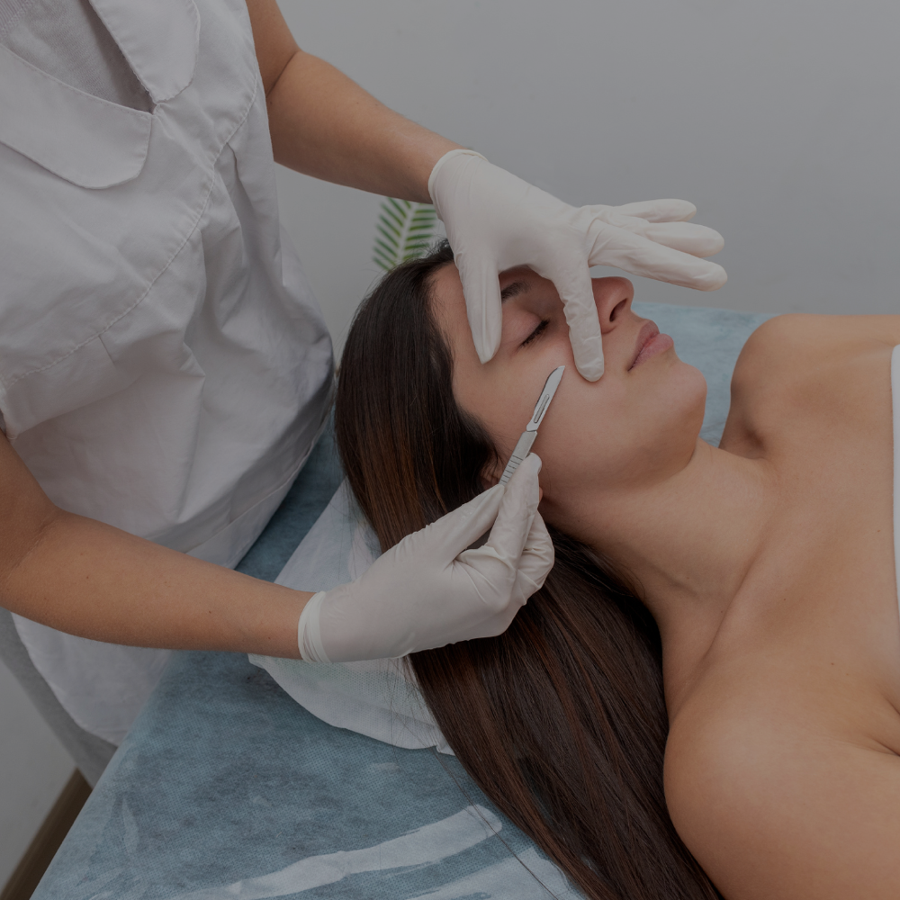 Dermaplaning Deluxe Facial