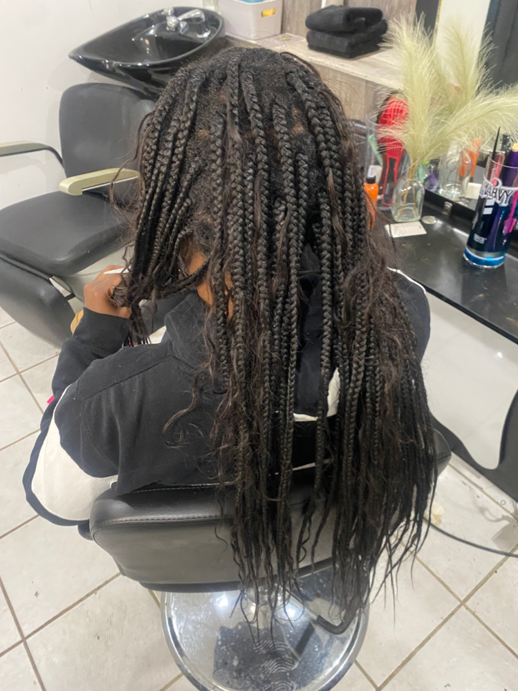 Medium Knotless Removed