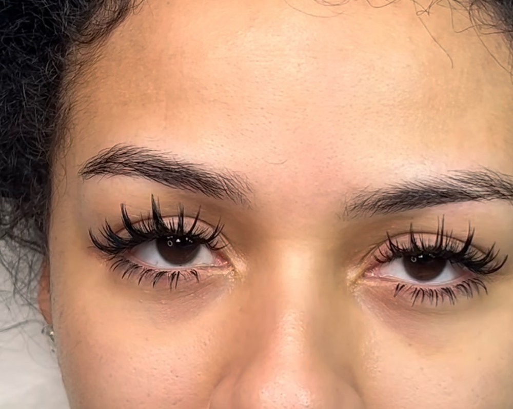 Anime lash extentions
