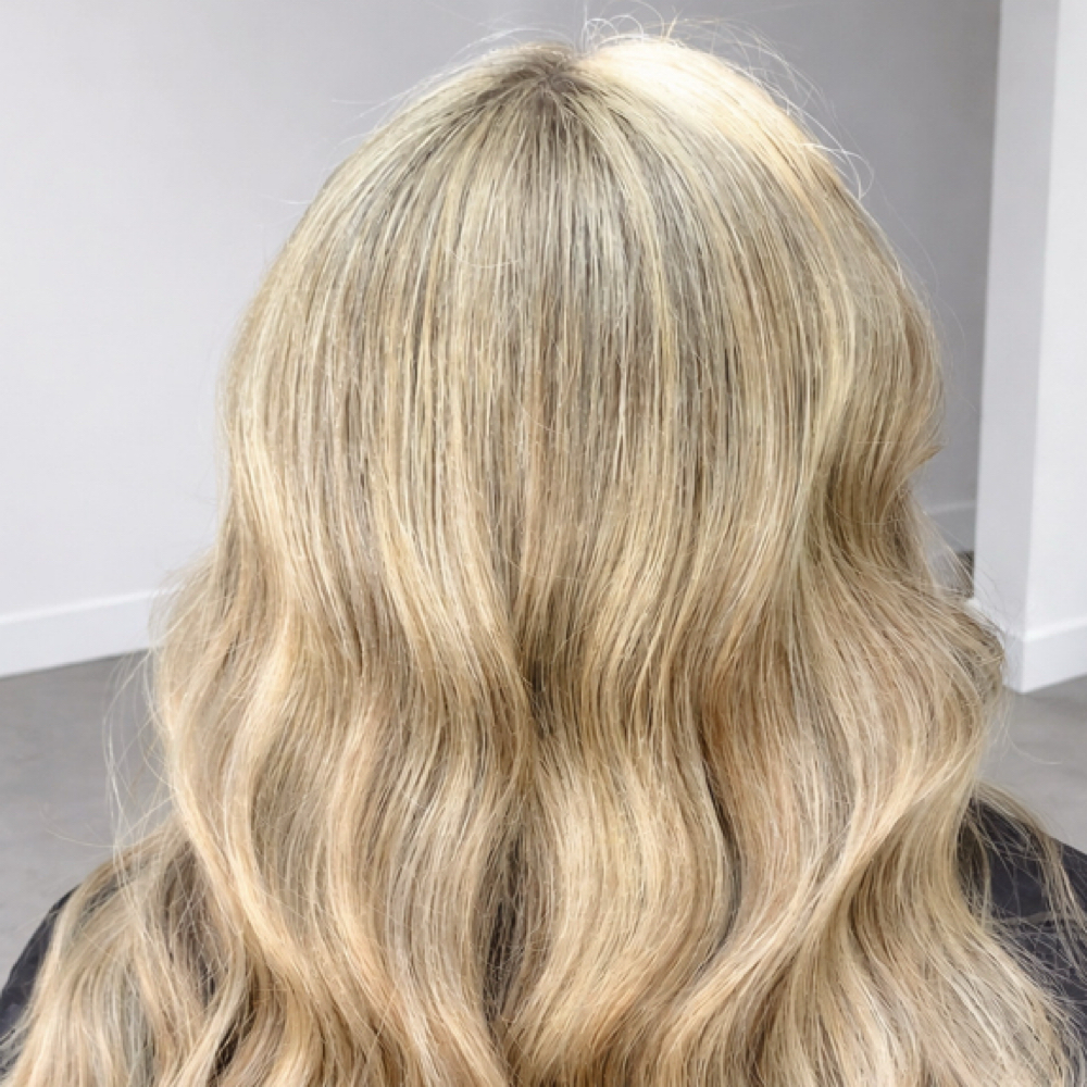 Mini Foil ( 7-10 foils ) GN at Bombshell Beauty Salon in Redmond, OR
