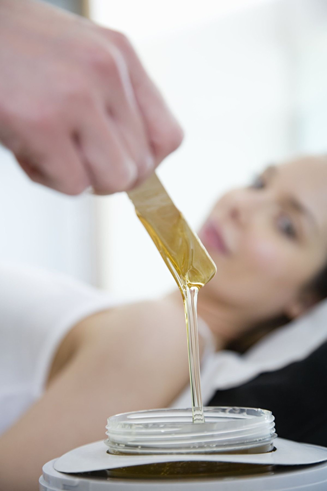 Facial Waxing ( Lip Area , Chin)