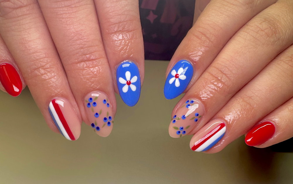 6 Finger Nail Art