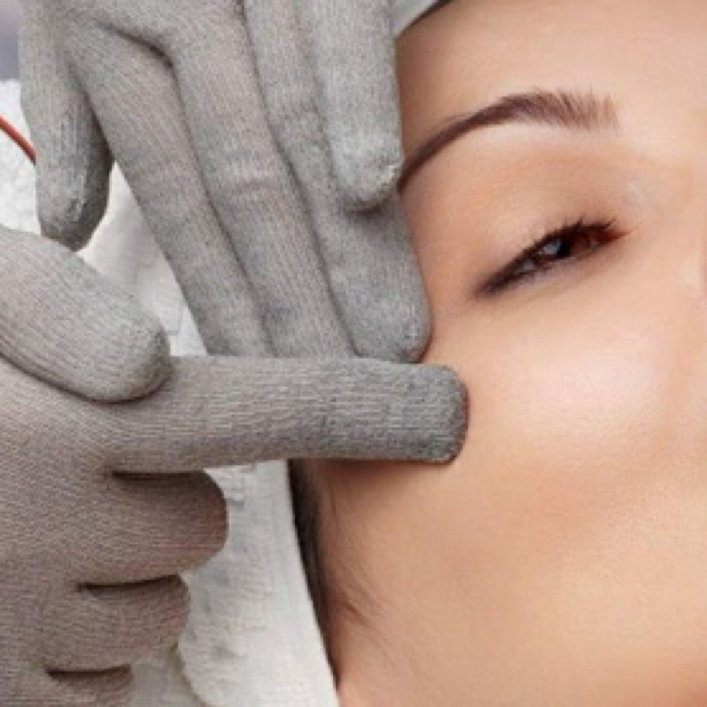 Microcurrent Therapy Add On at Blu Topaz Esthetics in Aurora, IL