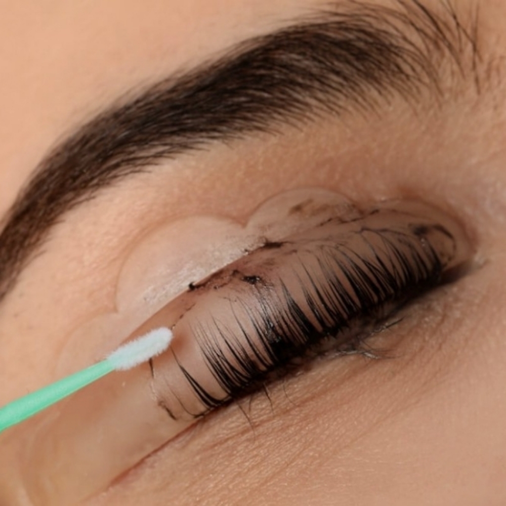 GS Lash Tint at Ganesha Spa in Noblesville, IN