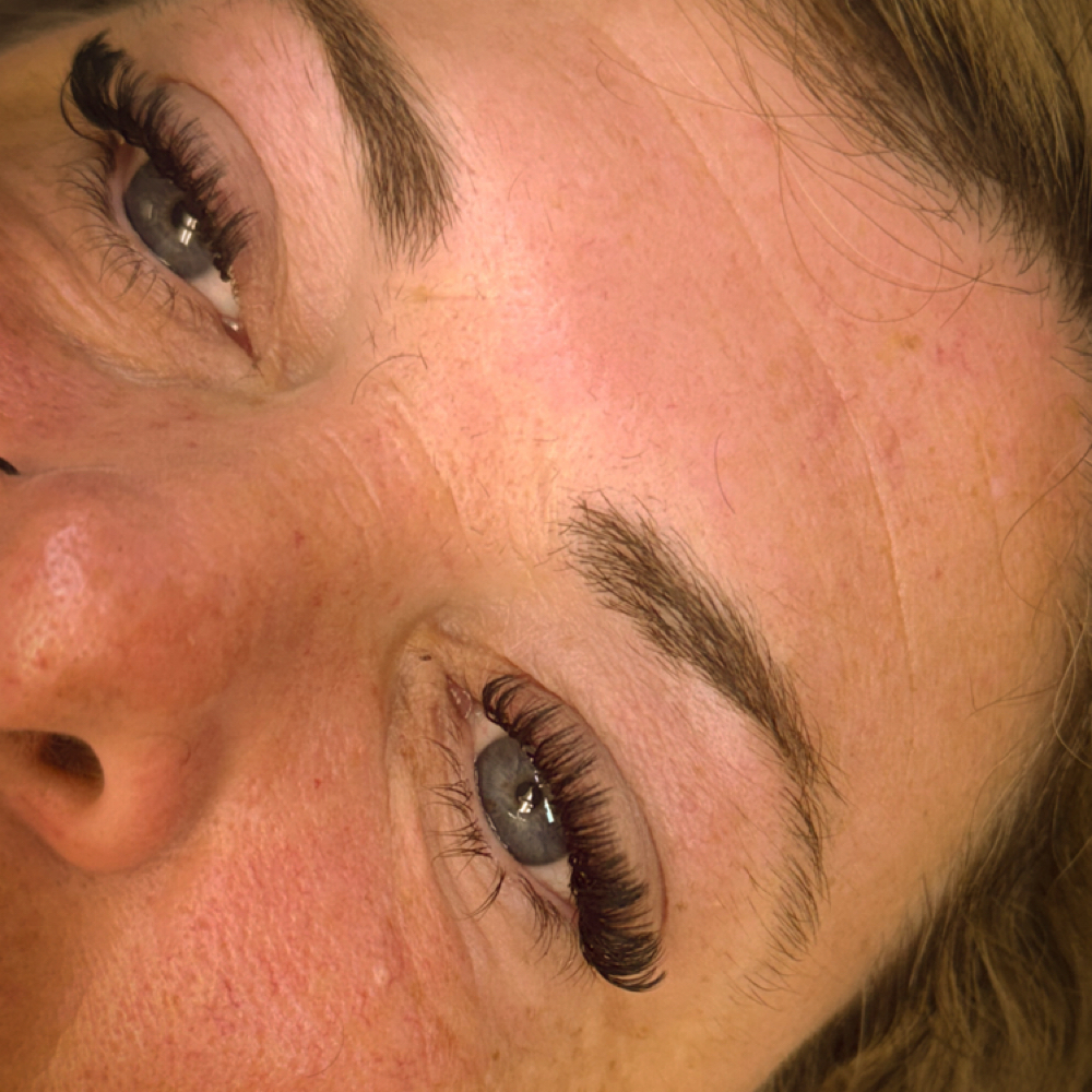 Full Lash Set at Simply Beautiful Esthetics in Dandridge, TN