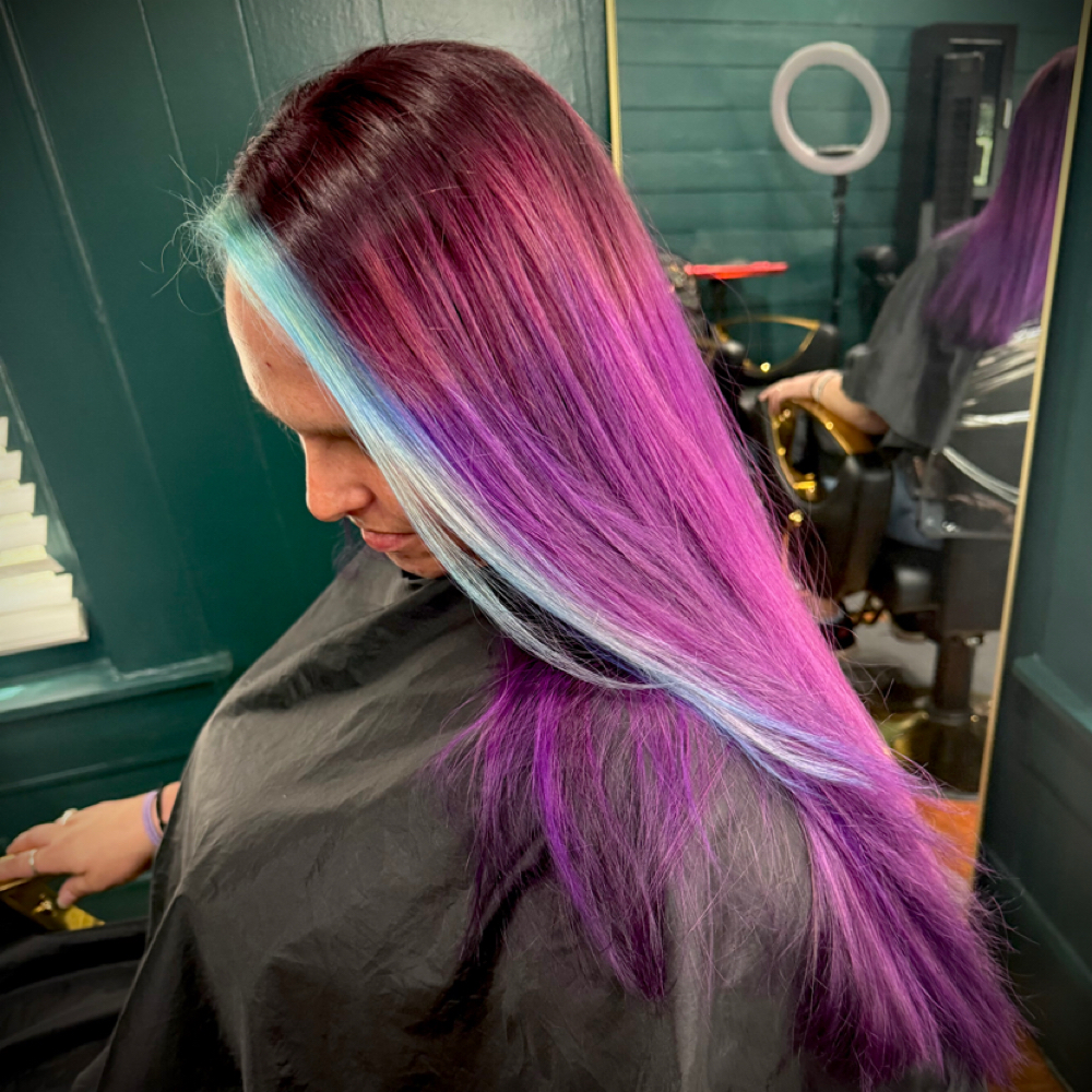 Vivid Color at Poppy & Mane Hair Studio w/Hair By SarahJayyy in Texas City, TX