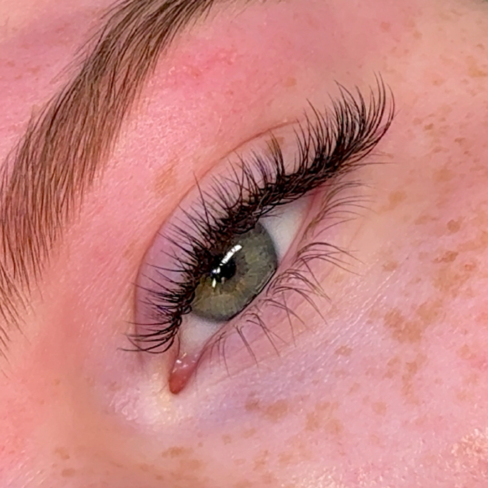 Fullset of Eyelash Extensions