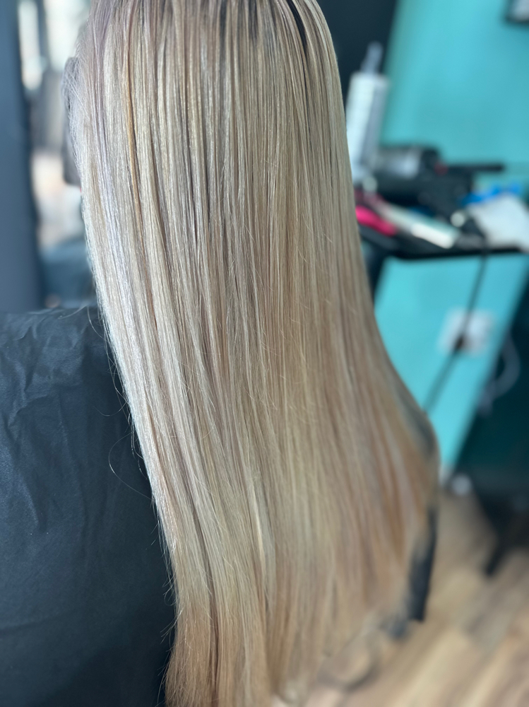 Full Blonding Service (Foils) at Emilie’s Shear Style in Allen Park, MI