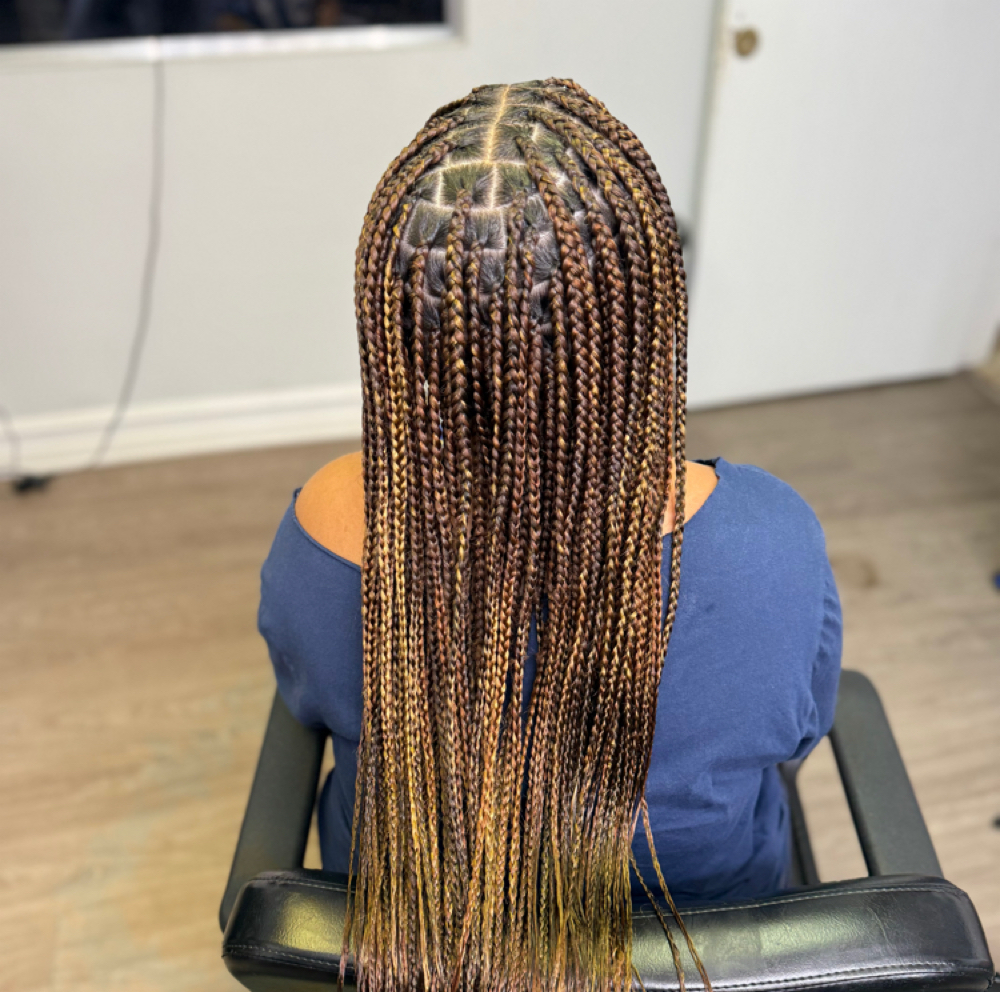 Knottless Box Braids at Glamourist Beauty Bar in Bellflower, CA