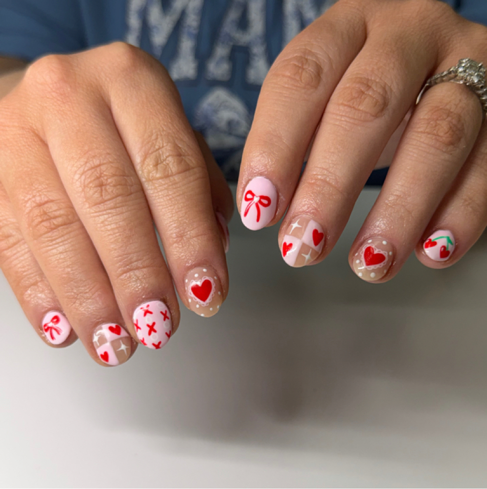 detailed nail art at polished by ryleigh in jonesboro, AR
