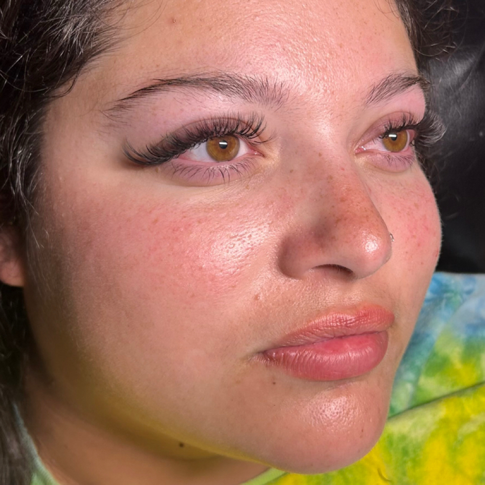 Custom Lashes Full Set at Top Shelf Beauty in Town Creek, AL