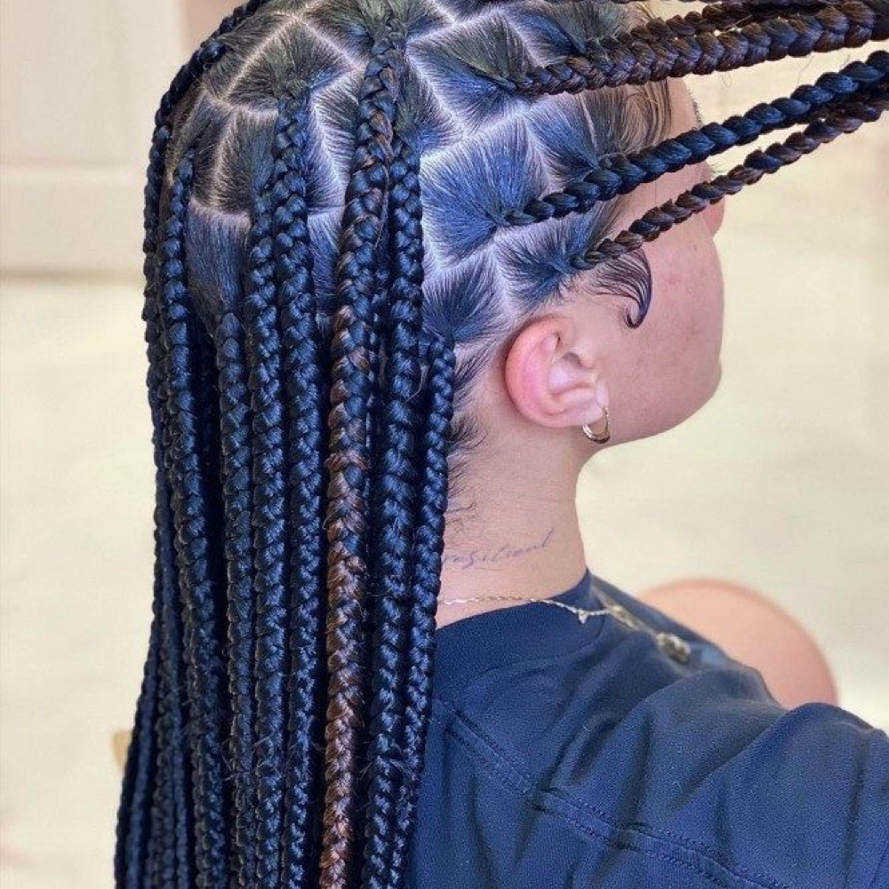 Trenzas Sueltas Medium at EJ LASH AND BEAUTY LLC in Silver Spring, MD