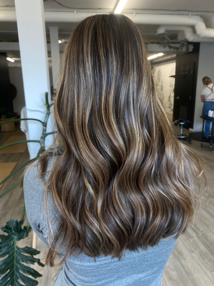 Dimensional Balayage/Foilyage