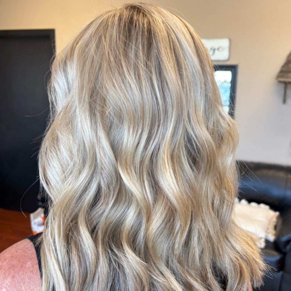 Full Custom Color at Skylar King, Hairstylist in Woodbury, TN