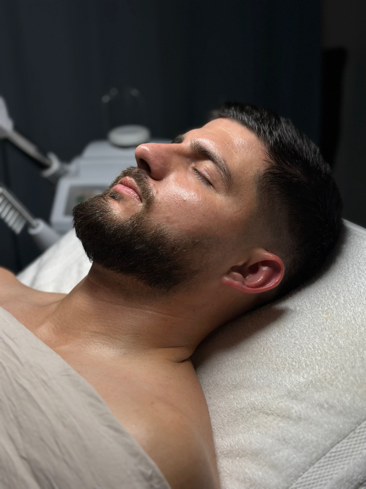 Men’s Ultimate Facial at LeiBeauty Loft in Wenatchee, WA