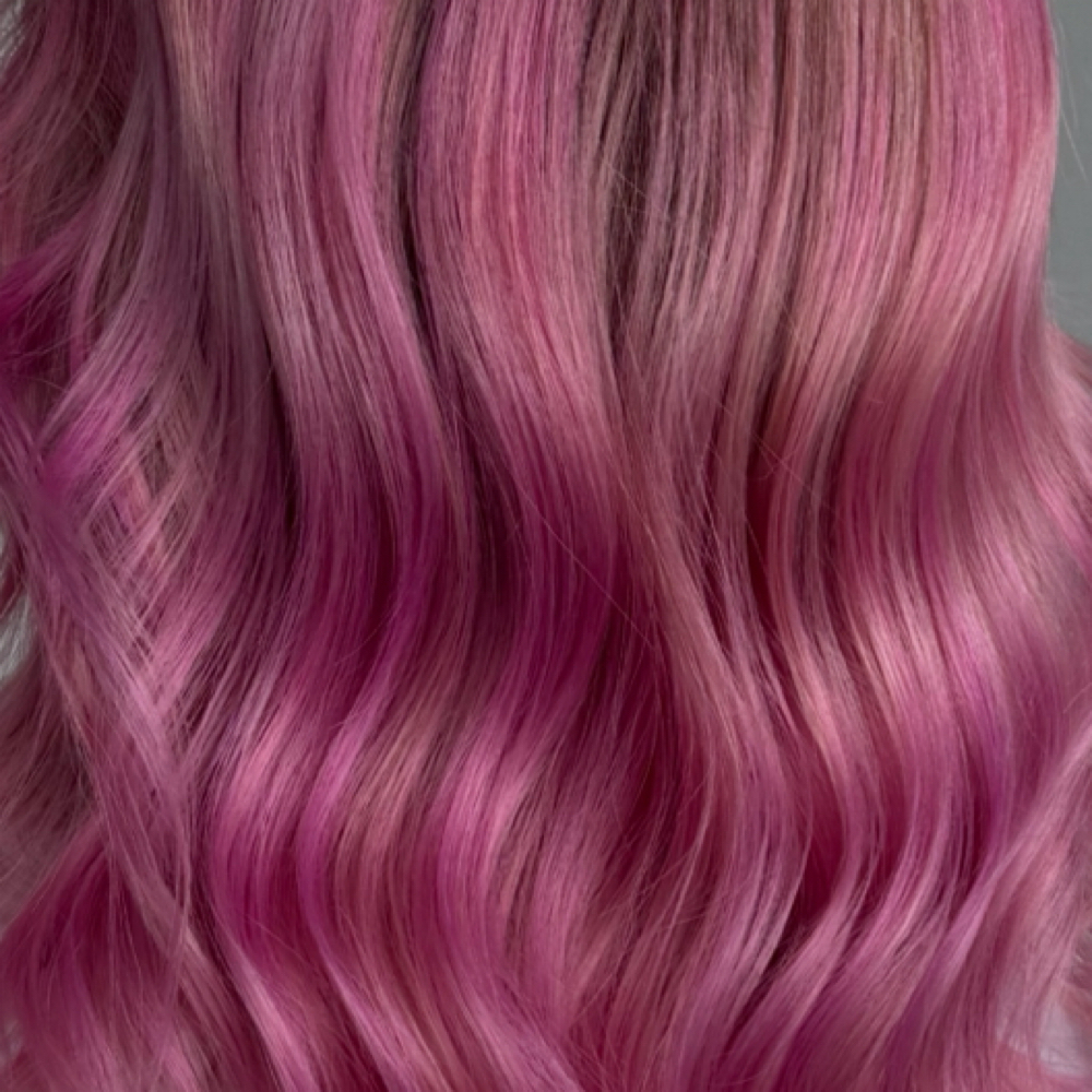 VIVID touch Up at StylesbyGiselle in Dallas TX, TX
