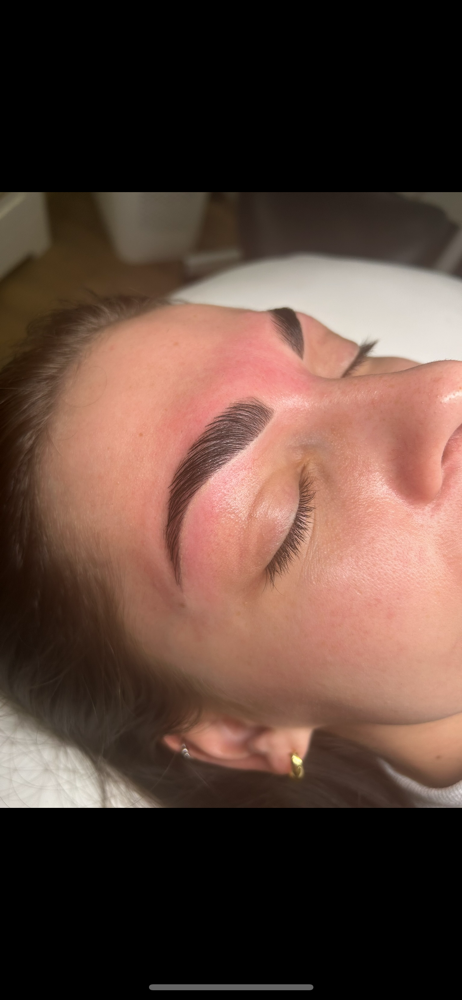 Brow Lamination (tint/wax included)