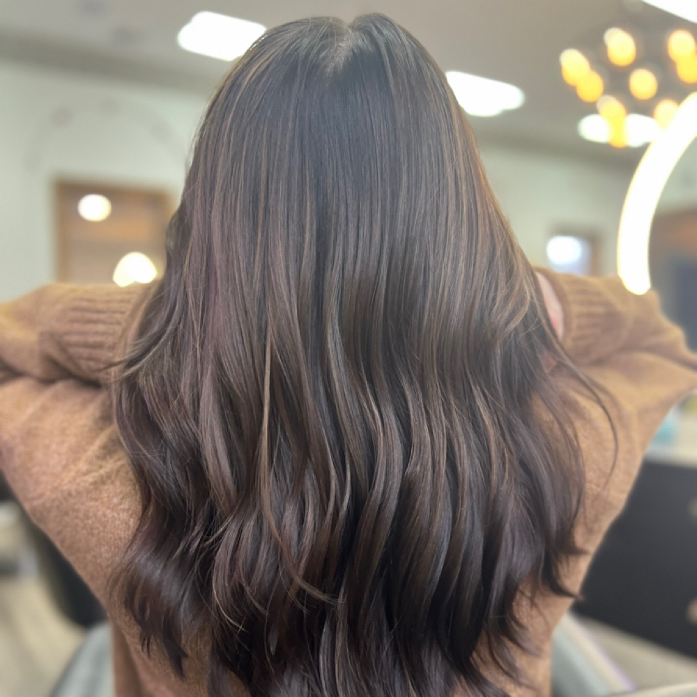 Root Touch Up at Styled by Nyasia LLC in Newington, CT