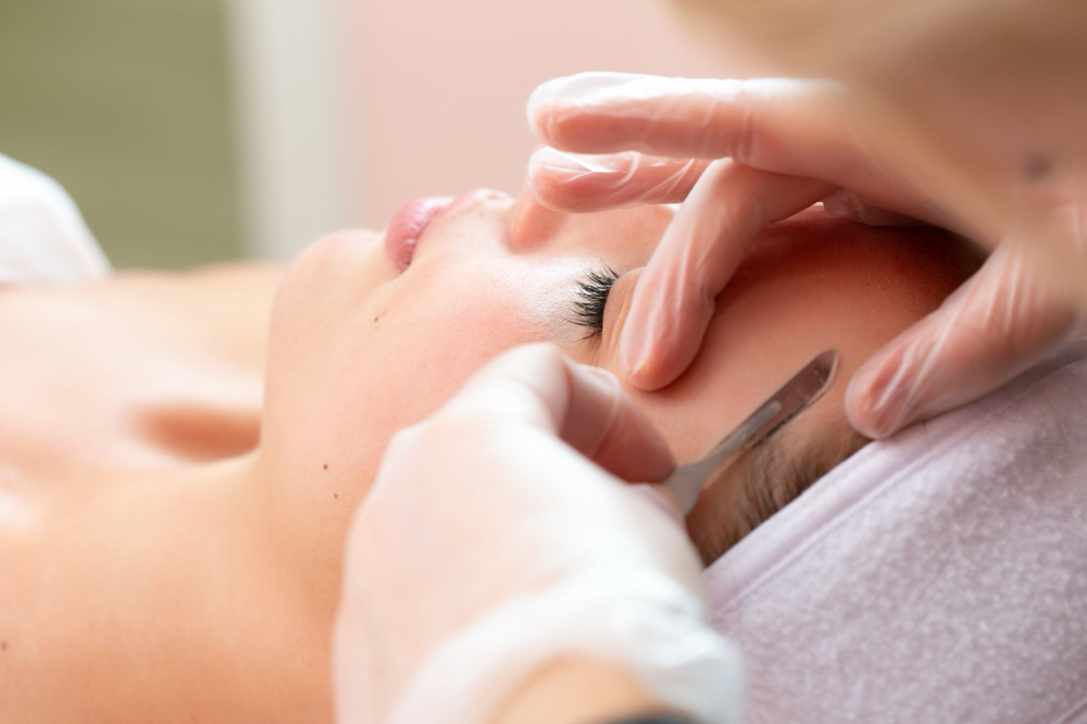 Dermaplaning Facial