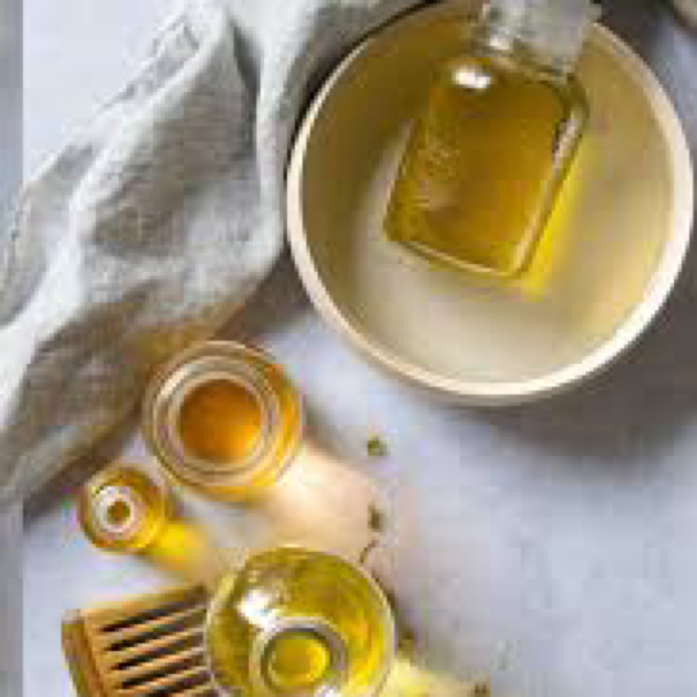Hot Oil Treatment at QueenDi Beauty in Los Angeles, CA