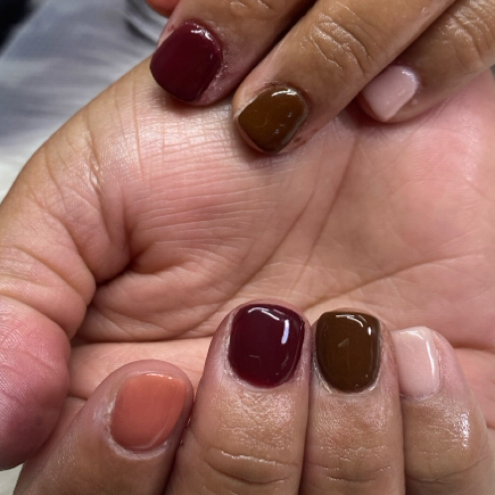 Dip Powder Manicure at Amyz Nailz in Nashville, NC