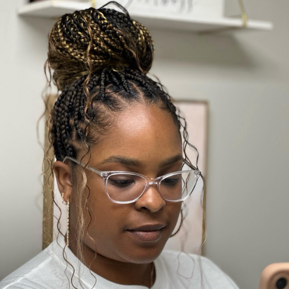Medium Bohemian Knotless at Skye Beauty Experience in Columbus, GA