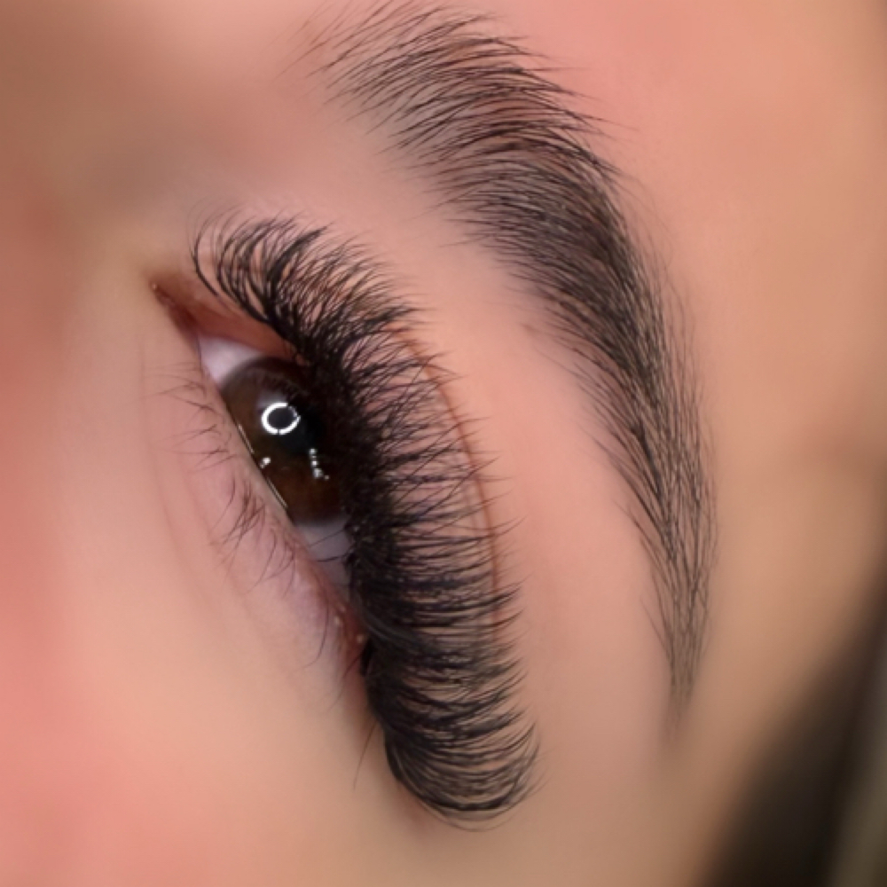 Technological Volume Fill at A/V Lash and beauty bar in Yuma, AZ