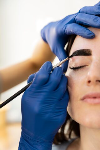 Brow Tinting