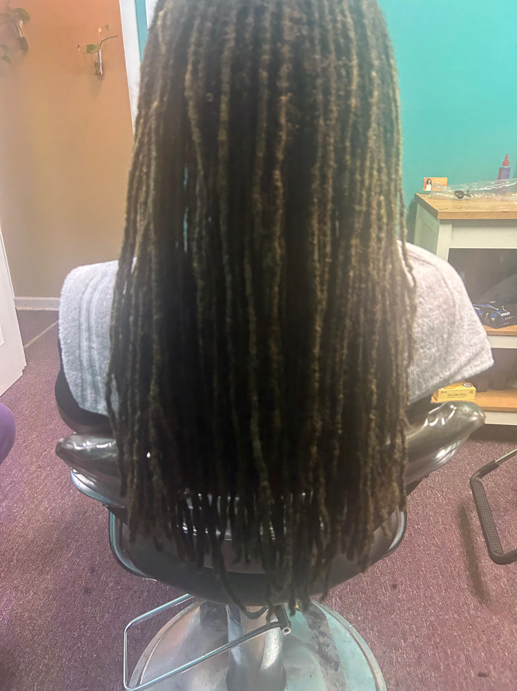 Loc Retwist(midback)