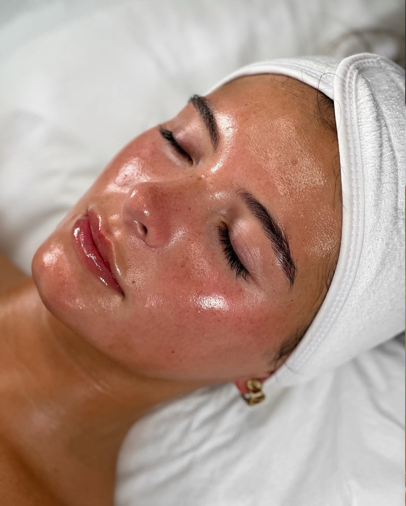 Glass Skin Facial