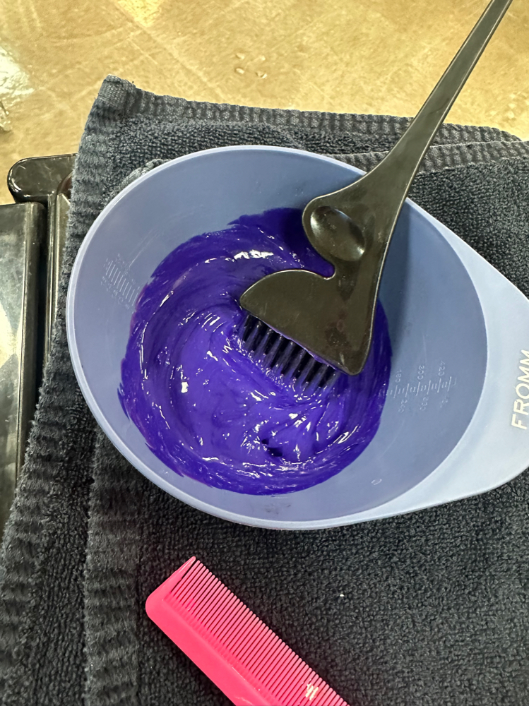 Extra Bowl at Sammie’s Salon in Colorado Springs, CO