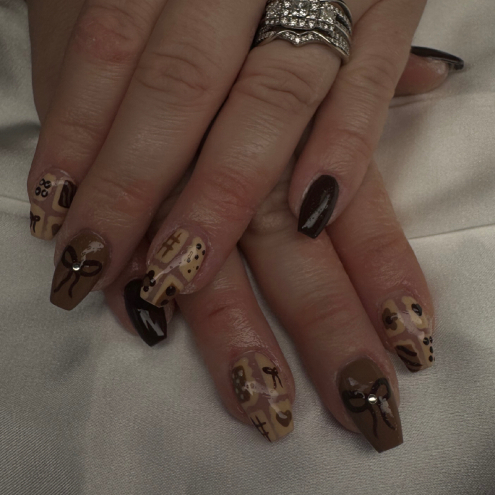 Nail Art Tier 2 at Poison Ivy Nails in Chardon, OH
