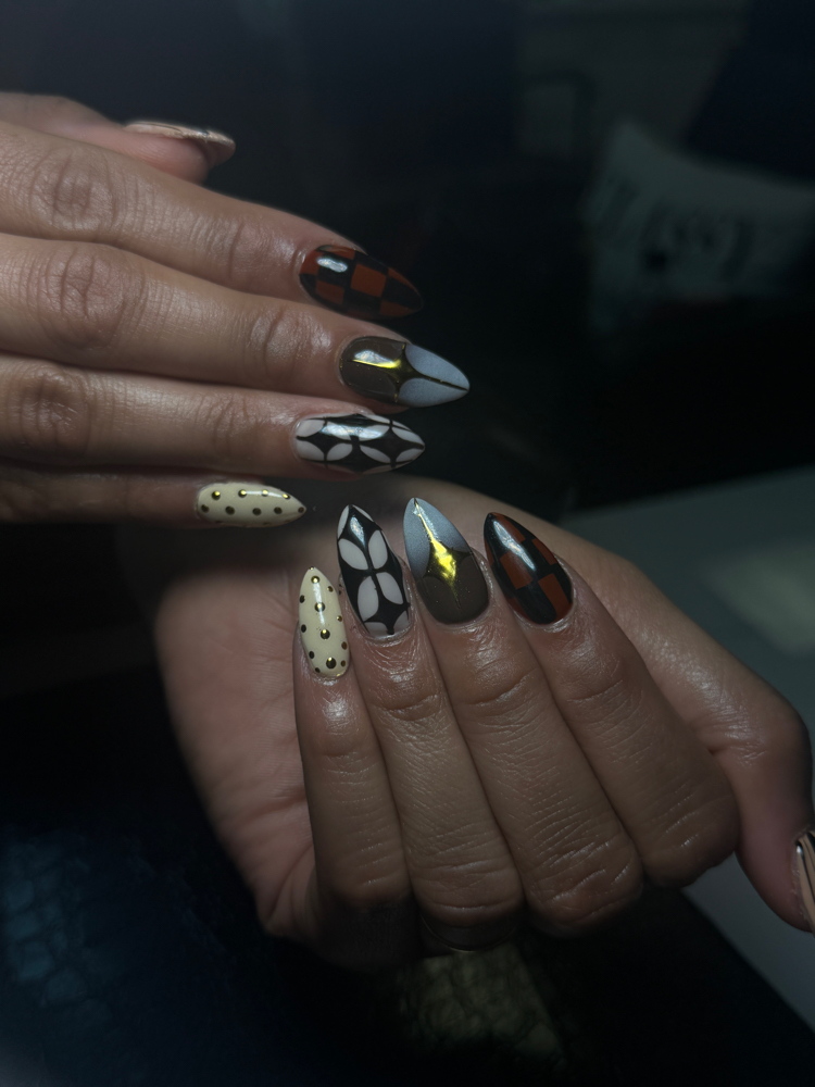 Medium Nails at West Coast Nail in Texarkana, TX