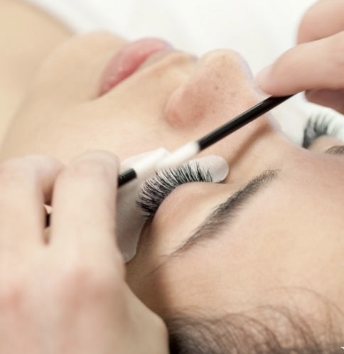 Lash Removal