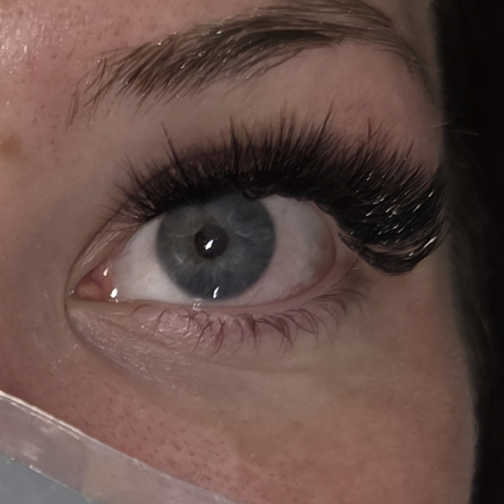 Volume 1 Week Fill at Broadway Lashes in Hoquiam, WA