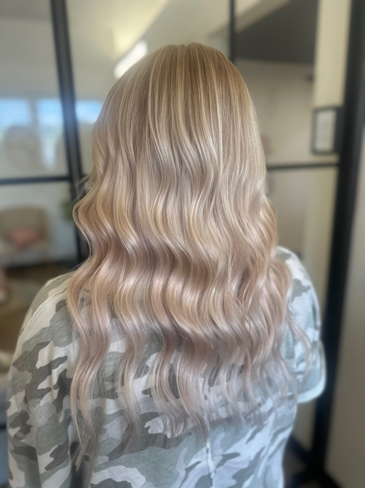 Spotlight (10-15 Foils)