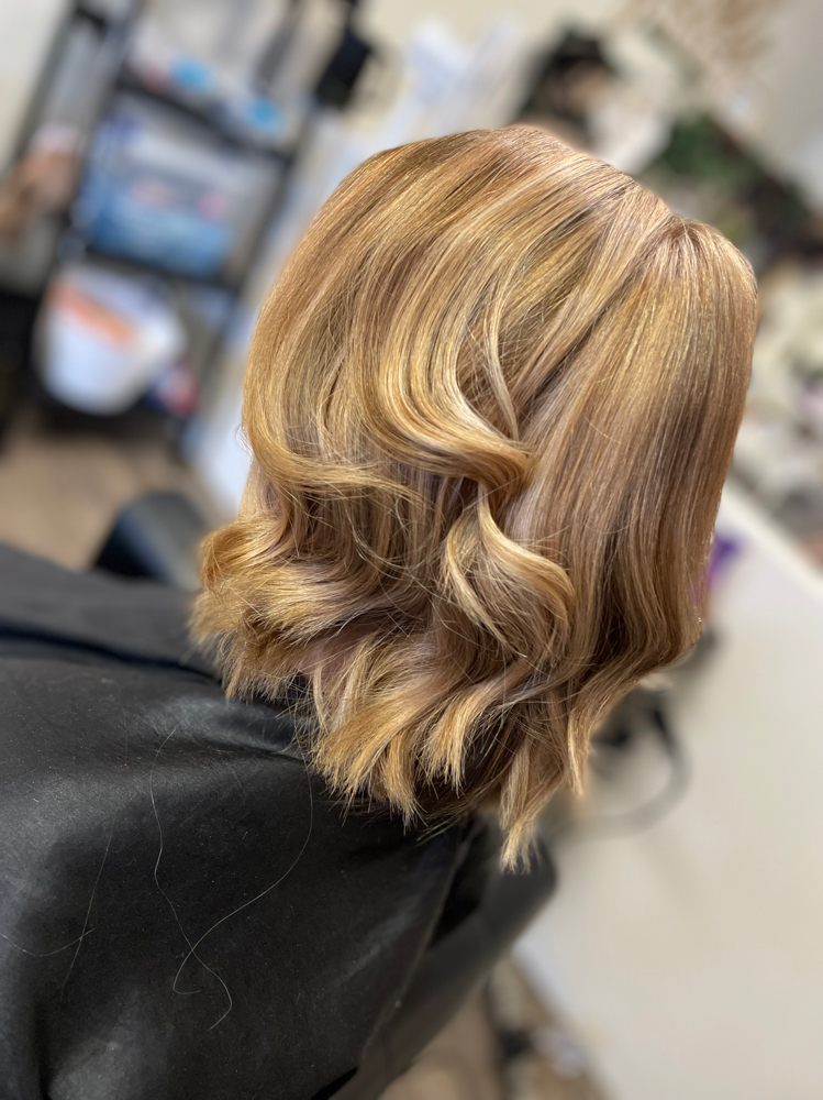Shampoo/Cut/Blowdry (Relaxed)