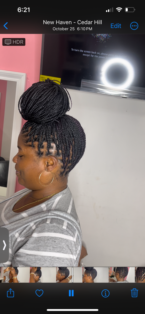 𝓂ℯ𝒹𝒾𝓊𝓂 ℬ𝓊𝓉𝓉 Knotless