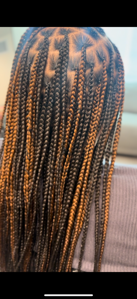 Medium Knotless Braids