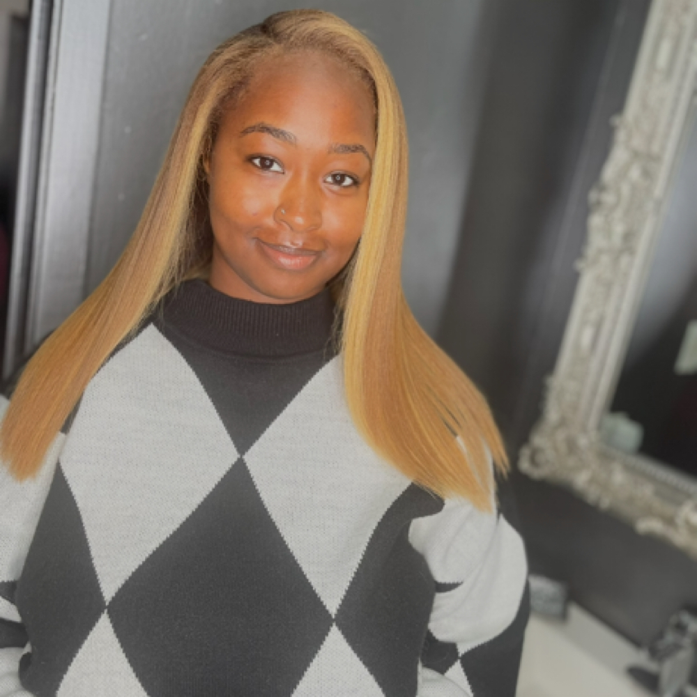Full Head Highlights at Akeba Thompson in Dallas, TX